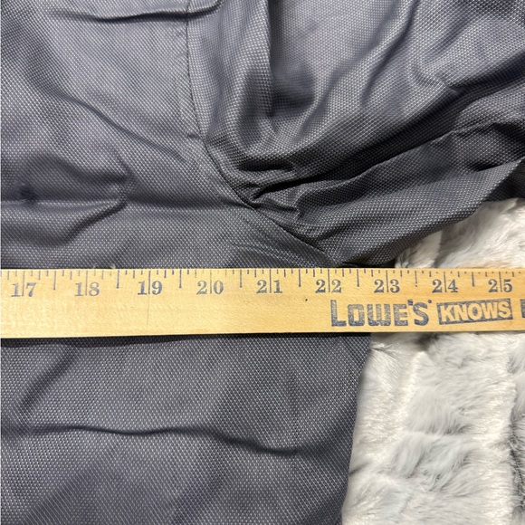 Van Heusen Onyx Button Down Shirt for all Occasions - Picture 11 of 11